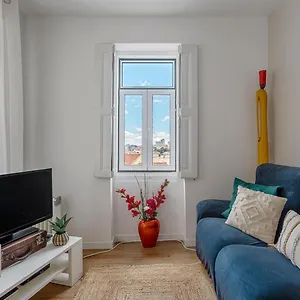 https://rita-marino-apartment.hotels-lisbon-portugal.com